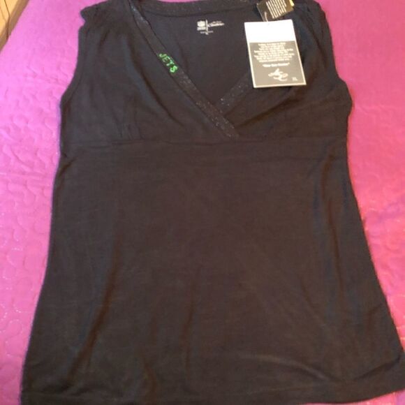 Brand new New York Jets sparkle  V neck sleeves-less shirt super cute - Picture 2 of 3
